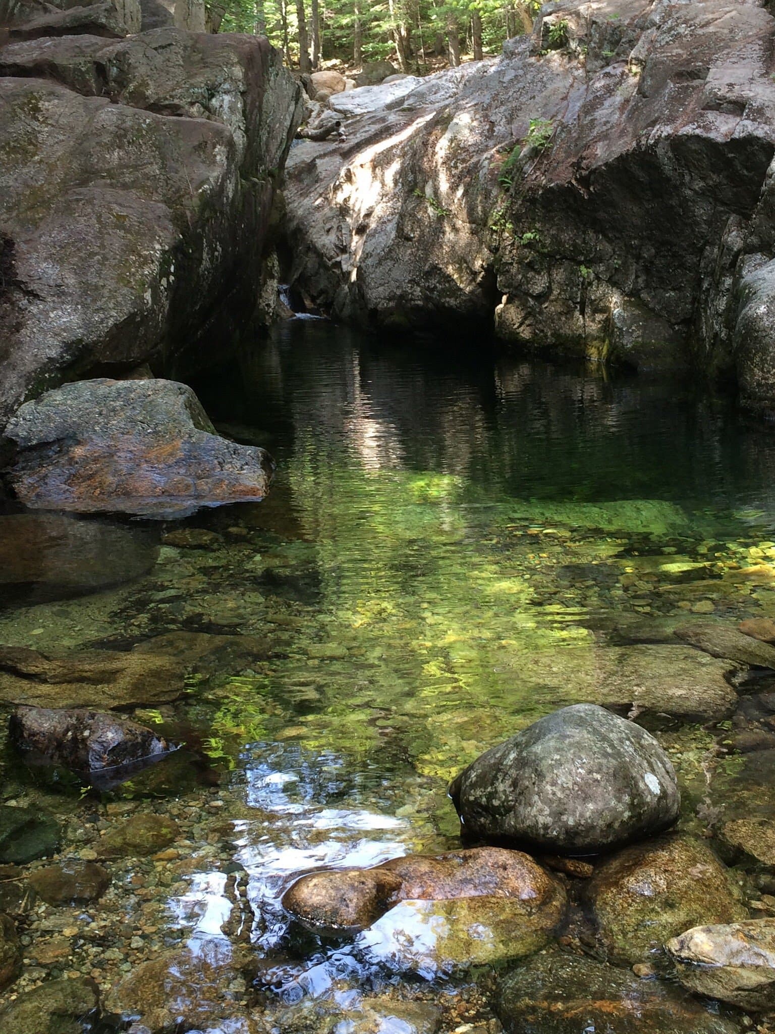 Emerald Pool view in New Hampshire, gallery 3. User supplied image. Verify rights before public publish.