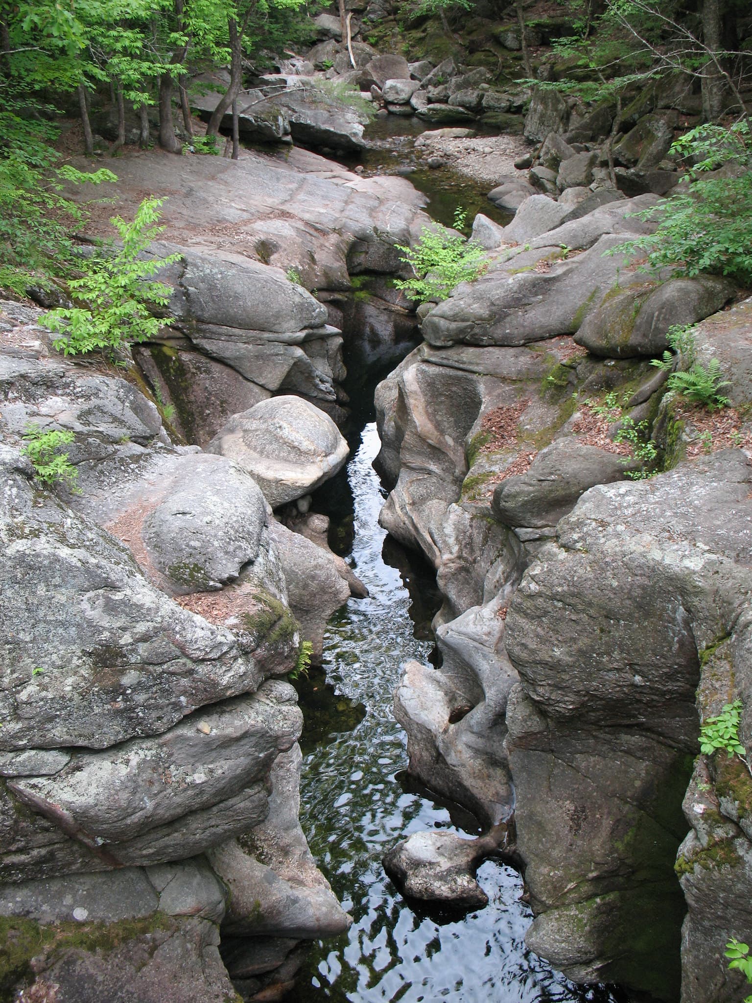 Sculptured Rocks view in New Hampshire, gallery 2. User supplied image. Verify rights before public publish.