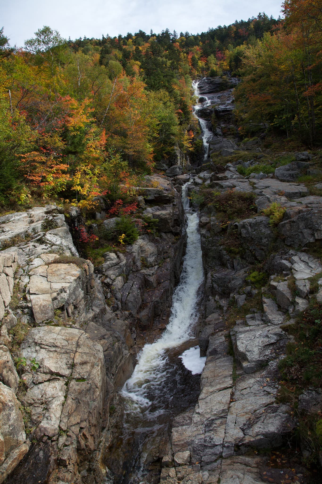 Silver Cascade And Flume Cascade view in New Hampshire, gallery 6. User supplied image. Verify rights before public publish.