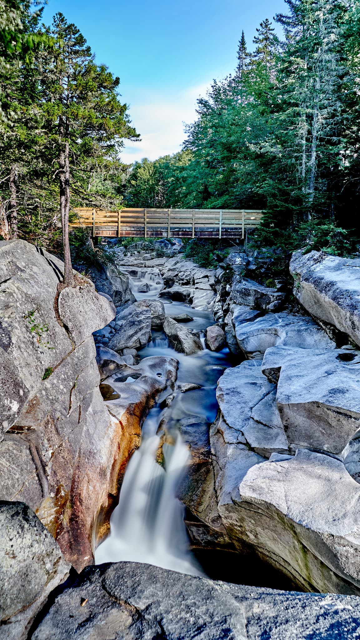 Upper Ammonoosuc Falls scene in New Hampshire (gallery 2). User supplied image; verify rights before public publish.